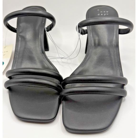 A New Day Stacy Heels Wide Width Black Block Heel Sandals Size 9W - Picture 1 of 9